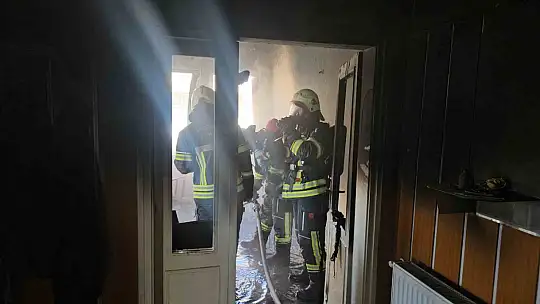 Kayseri'de apartman yangını ekiplerce söndürüldü