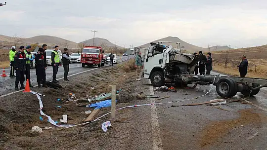 Kayseri'de aynı yolda 2 kaza: 1 ölü, 2 yaralı