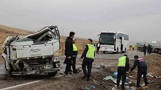 Kayseri'de aynı yolda 2 kaza: 1 ölü, 2 yaralı