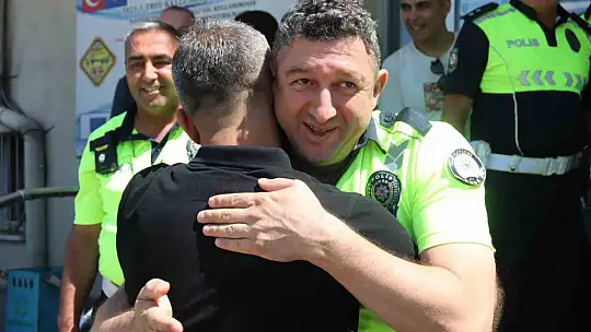 Kayseri'de başkomiserden duygu dolu emeklilik anonsu
