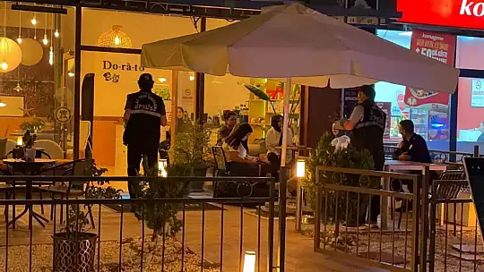 Kayseri'de bıçaklanan şahıs kafeye sığındı: 1 yaralı