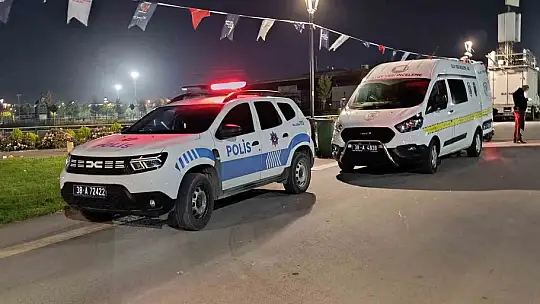 Kayseri'de bıçaklı-yumruklu kavga: 2 yaralı