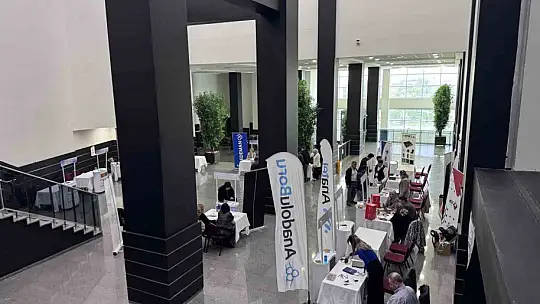 Kayseri'de bin 500 işsiz işverenle buluştu