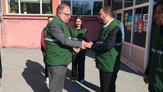 Kayseri'de binlerce öğrenci 'İlk Ders Yeşilay' ile bilinçlendi