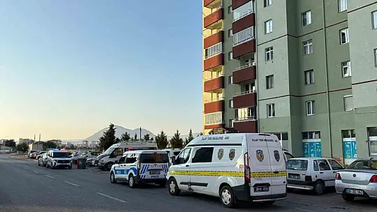 Kayseri'de bir kişi babası tarafından evde ölü bulundu