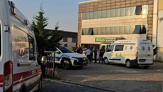 Kayseri'de bir şahıs fabrika önünde intihar etti