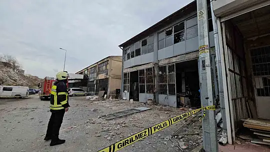 Kayseri'de çelik eşya üretim atölyesindeki patlama güvenlik kamerasında
