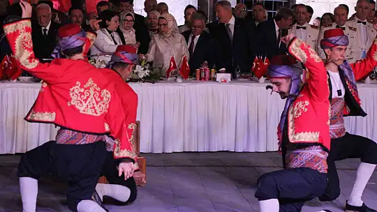 Kayseri'de coşkulu 30 Ağustos resepsiyonu