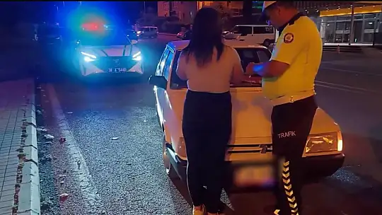 Kayseri'de drift atan kadın sürücüye 48 bin TL ceza yazıldı