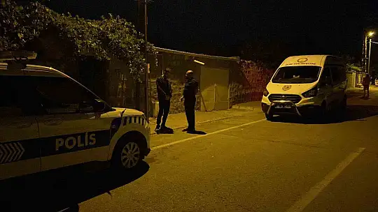 Kayseri'de eğitim amacıyla atılan roket evin çatısına düştü