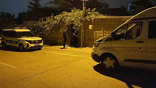 Kayseri'de eğitim amacıyla atılan roket evin çatısına düştü