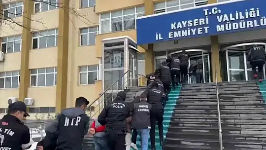 Kayseri'de eş zamanlı uyuşturucu operasyonu: 19 gözaltı