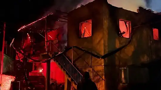 Kayseri'de ev yangını: Engelli kadın hayatını kaybetti, annesi yaralandı