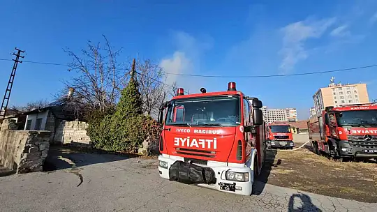 Kayseri'de evde çıkan yangın itfaiye ekiplerince söndürüldü