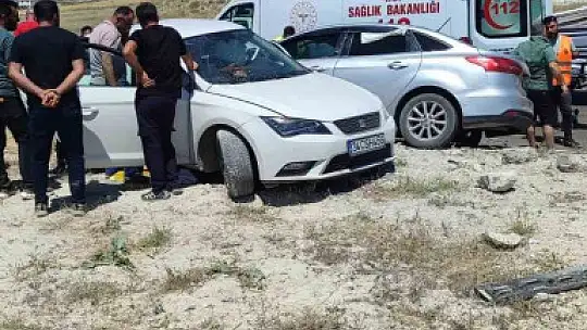 Kayseri'de feci kaza: 2 ölü, 9 yaralı