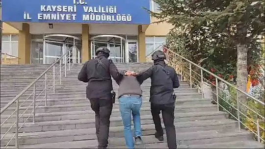 Kayseri'de FETÖ liderinin koruması yakalandı