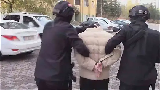 Kayseri'de FETÖ liderinin koruması yakalandı