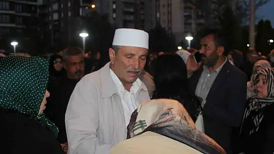 Kayseri'de hac kafilesi kutsal topraklara dualarla uğurlandı