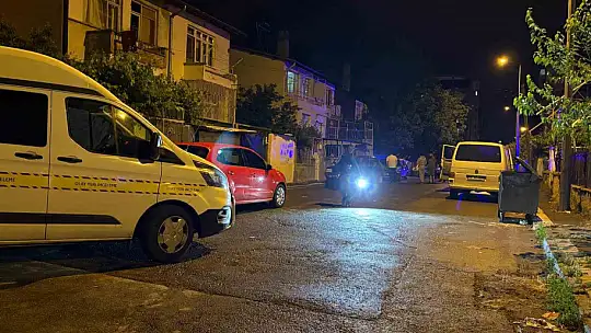 Kayseri'de husumetlilerin hedefi olan 2 katlı ev kurşunlandı