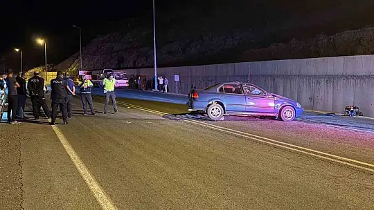 Kayseri'de iki araç kafa kafaya çarpıştı: 1 ölü, 3 yaralı