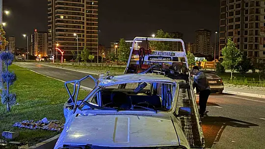 Kayseri'de iki otomobil çarpıştı: 4 yaralı