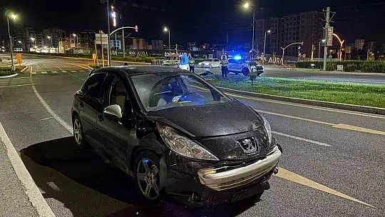 Kayseri'de iki otomobil çarpıştı: 4 yaralı