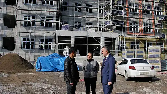 Kayseri'de ikili eğitimi sona erdirecek okulların inşaatları devam ediyor