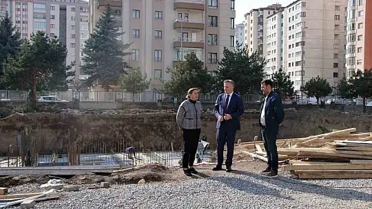 Kayseri'de ikili eğitimi sona erdirecek okulların inşaatları devam ediyor