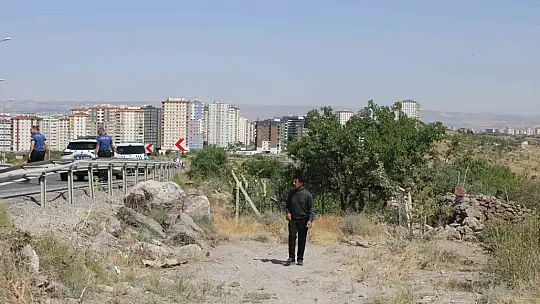 Kayseri'de ilginç kaza: Sürücü araçtan atlayarak kurtuldu