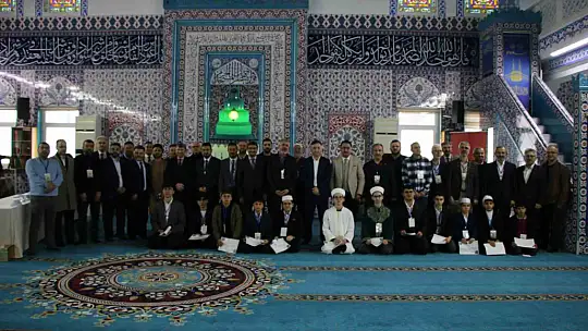 Kayseri'de imam hatip öğrencileri mesleki yarışmalarda ter döktü