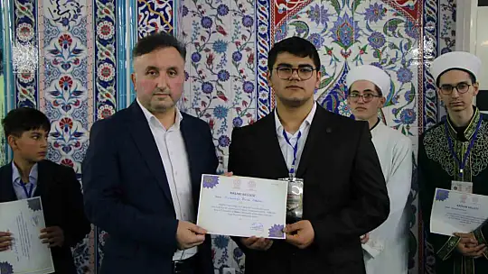 Kayseri'de imam hatip öğrencileri mesleki yarışmalarda ter döktü