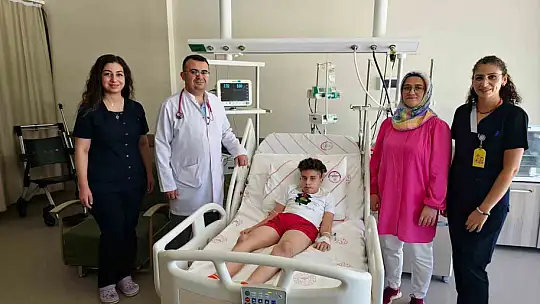 Kayseri'de kamyonun çarptığı çocuk, palyatif servisinde sevgiyle iyileşiyor