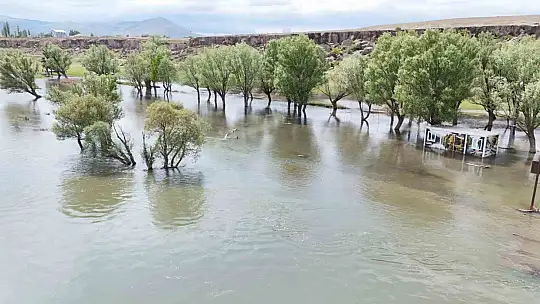 Kayseri'de kano sezonuna su seviyesi engeli