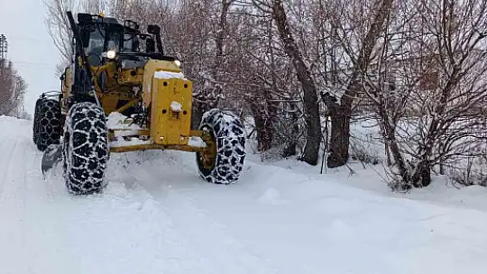 Kayseri'de kapanan 122 yol ulaşıma açıldı