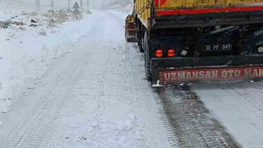 Kayseri'de kapanan 122 yol ulaşıma açıldı