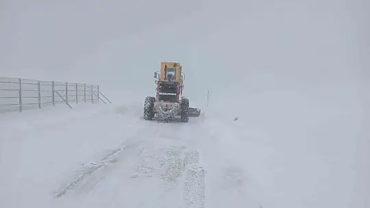 Kayseri'de kapanan 61 yol ulaşıma açıldı