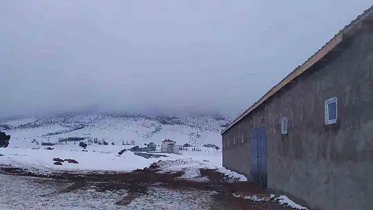 Kayseri'de kapanan 61 yol ulaşıma açıldı