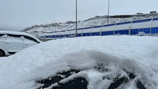Kayseri'de kar yağışı etkili oldu