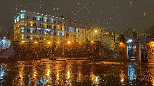 Kayseri'de kar yağışı etkili oldu