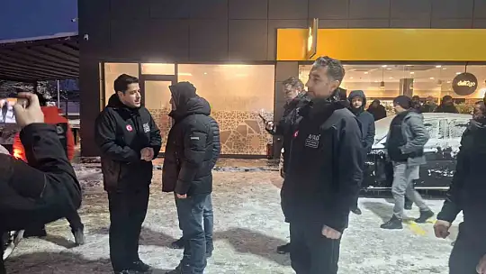 Kayseri'de kar yağışı sonrası mahsur kalan vatandaşlar kurtarıldı