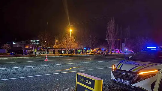 Kayseri'de kaza üstüne kaza: 1'i ağır 7 yaralı