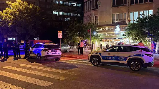Kayseri'de kebap salonunda döner bıçaklı kavga: 2 yaralı
