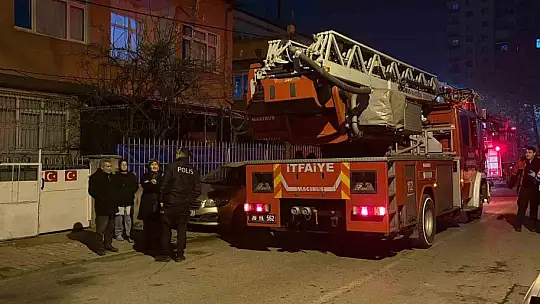 Kayseri'de komşuluk örneği: Ulaşamadığı komşusundan soğuk havada haber bekledi