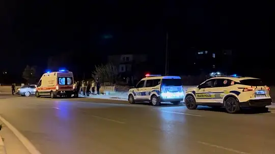 Kayseri'de kontrolden çıkan otomobil duvara çarptı: 1 yaralı