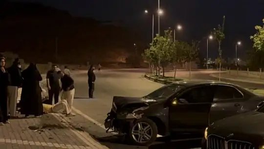 Kayseri'de kontrolden çıkan otomobil duvara çarptı: 1 yaralı