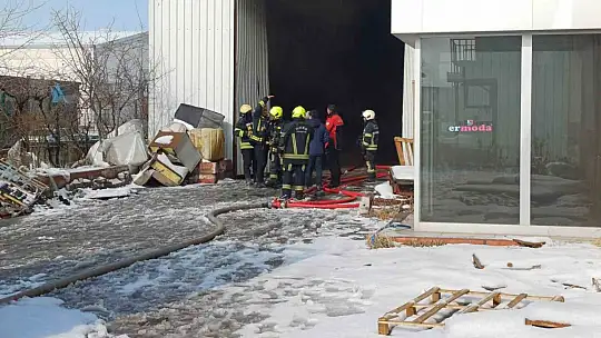 Kayseri'de korkutan fabrika yangını
