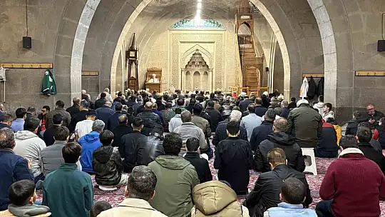 Kayseri'de Kurban Bayramı'nda camiler doldu