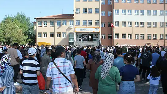 Kayseri'de LGS heyecanı başladı