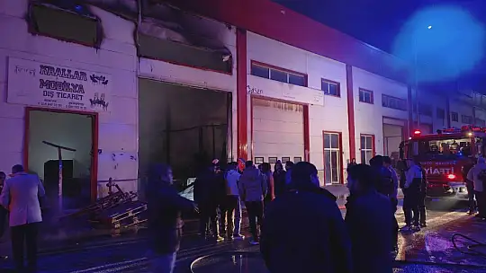 Kayseri'de masa sandalye atölyesinde yangın