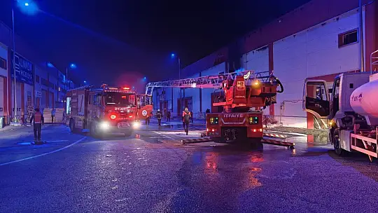 Kayseri'de masa sandalye atölyesinde yangın